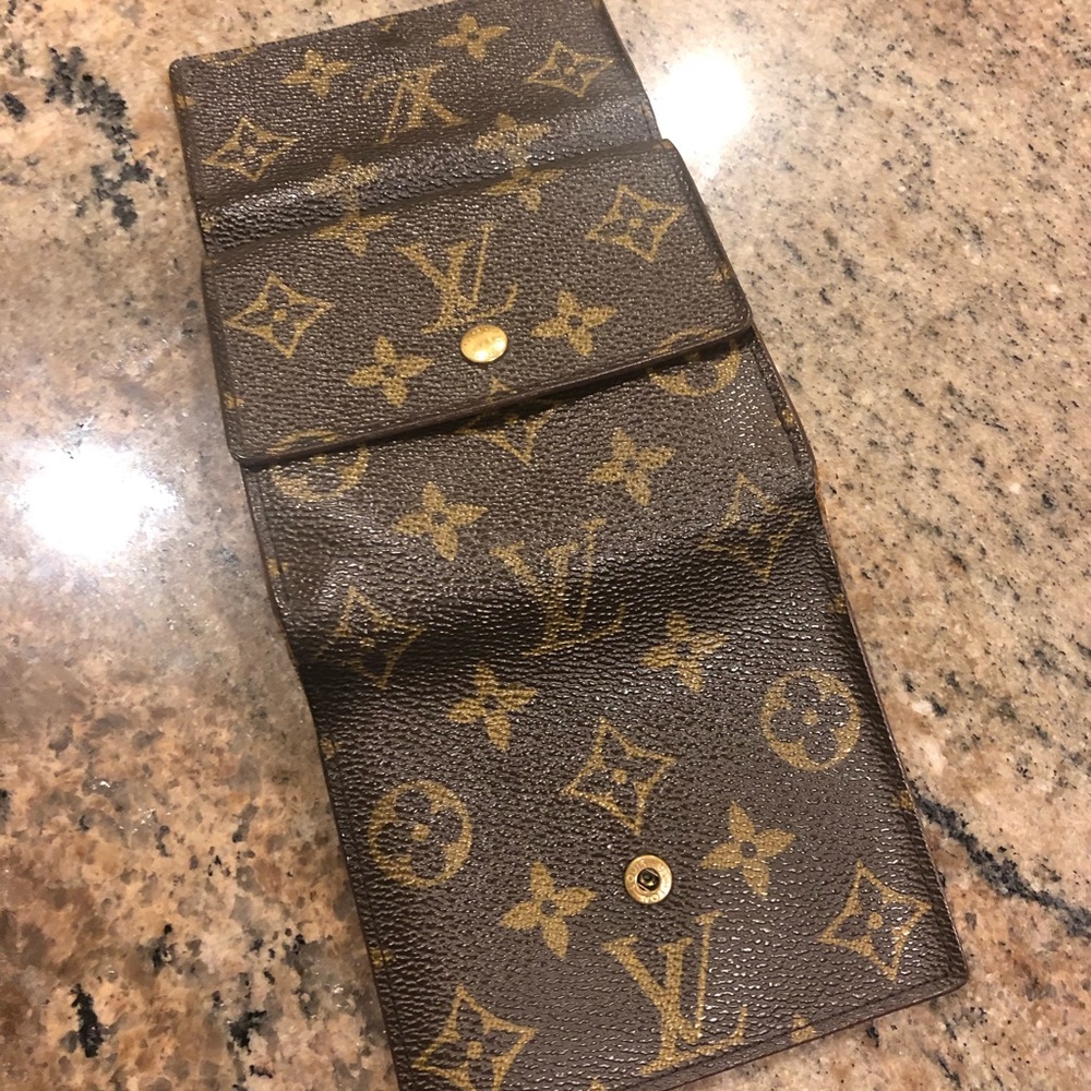 ❌SOLD❌Authentic Louis Vuitton Porte  Elise wallet